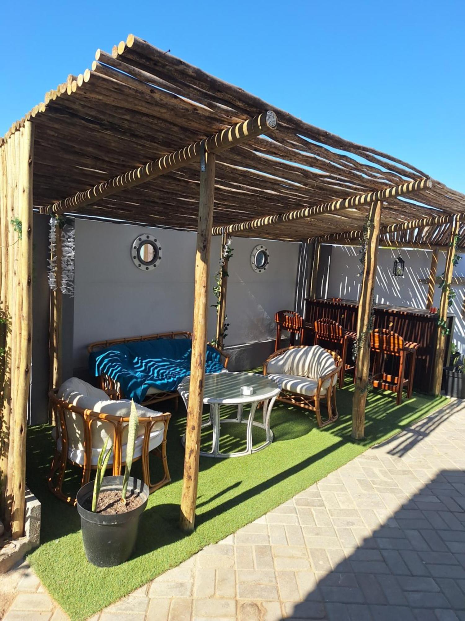 La Casetta Bed & Breakfast Swakopmund Bagian luar foto