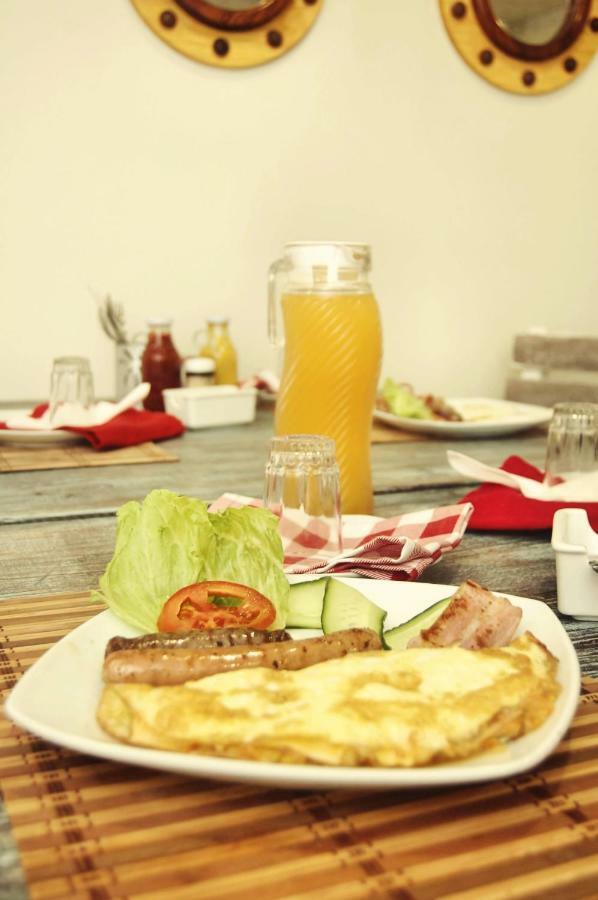 La Casetta Bed & Breakfast Swakopmund Bagian luar foto